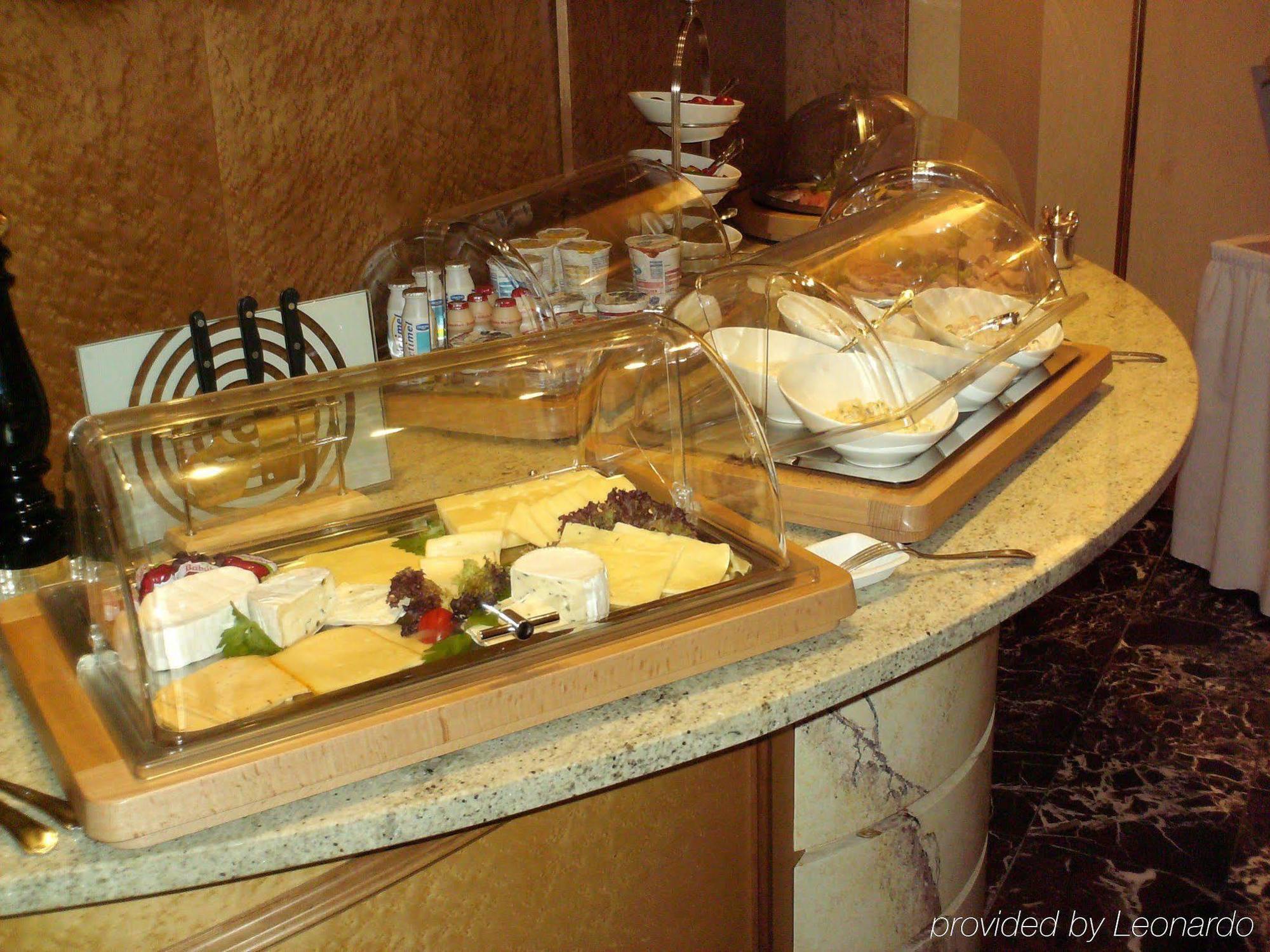 Hotel Villa Im Park Dusseldorf Restoran gambar